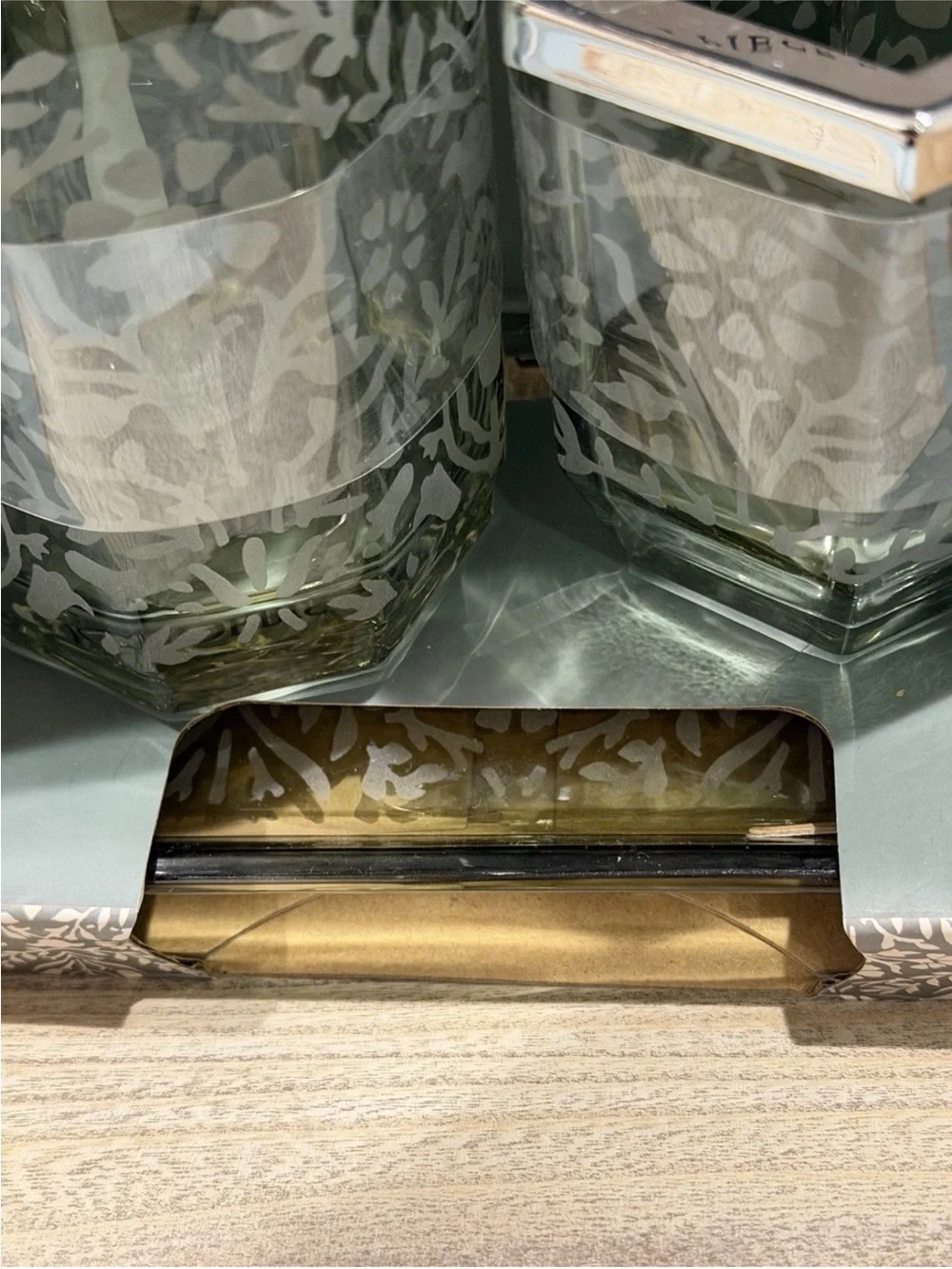 William Morris & Co Bathroom Vanity 3pc SET Tray Bellflower Etched Green Glass